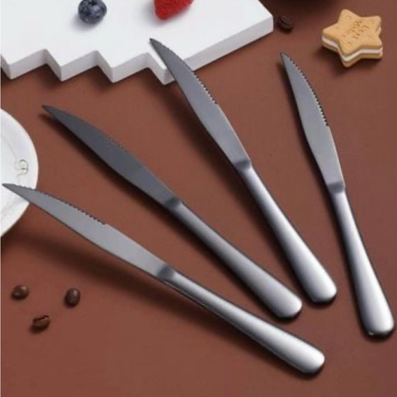 Sleek Black Steak Knives Set - Picture 3 of 8